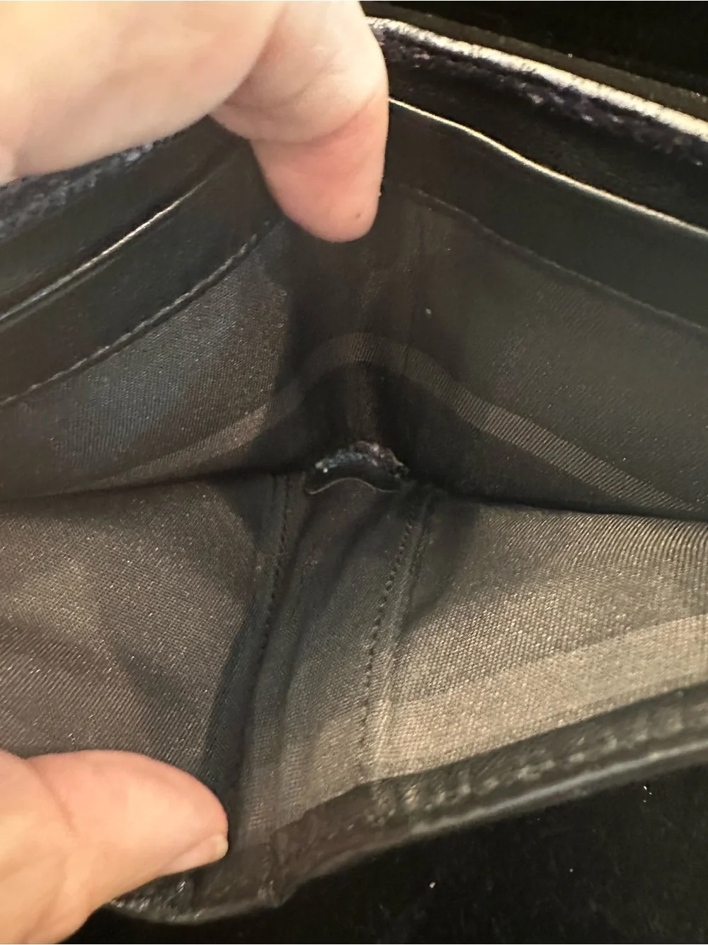 Burberry#251 embossed check compact wallet